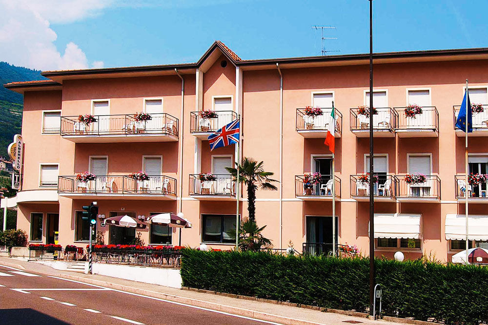 Hotel Alberello Riva del Garda Exterior foto